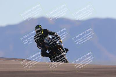media/Nov-06-2023-Moto Forza (Mon) [[ce023d0744]]/3-Intermediate Group/Session 5 (Turn 9)/